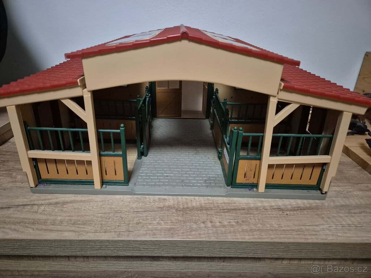 Schleich stáj 6