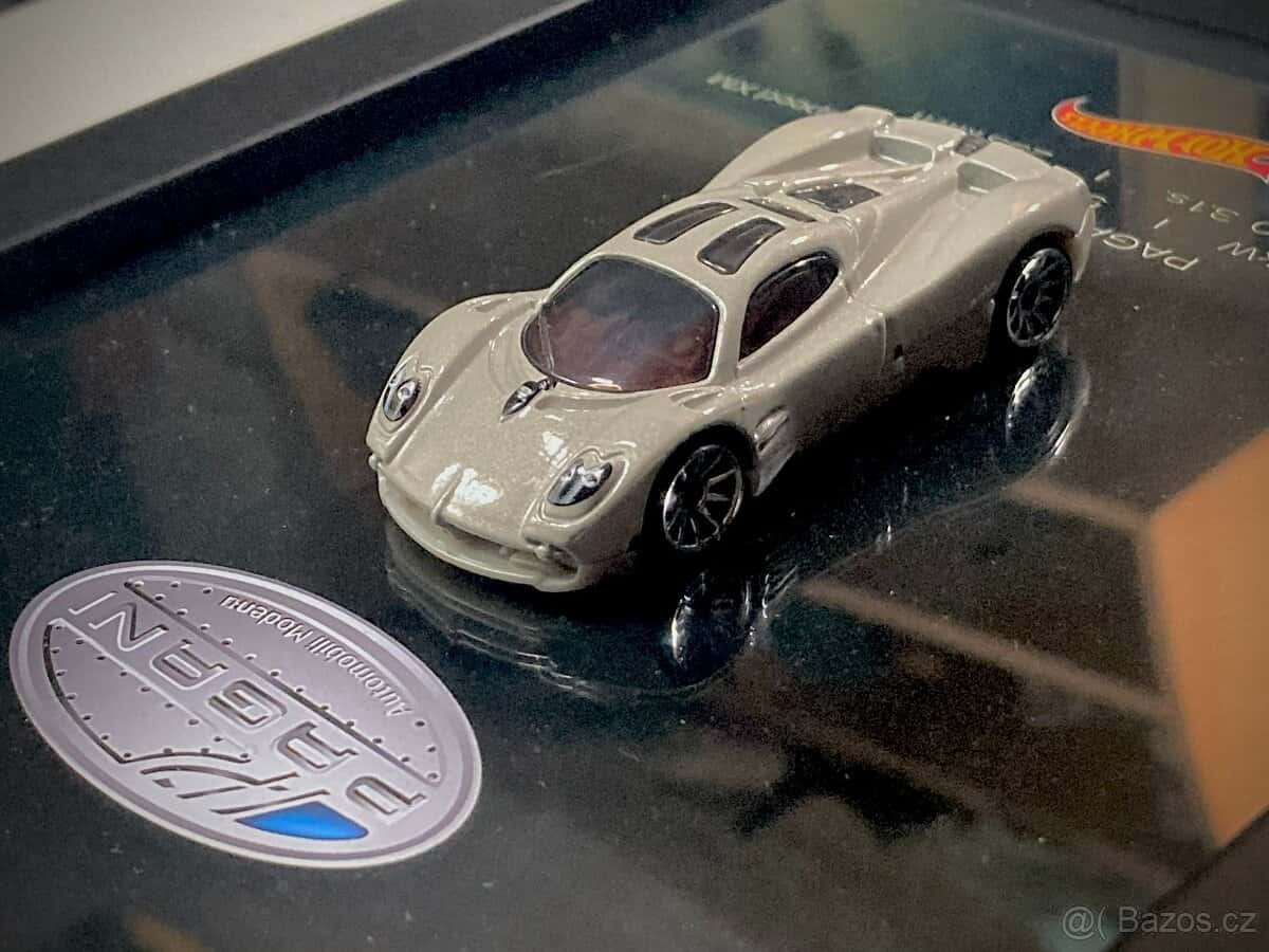 Obraz - auto - Pagani Utopia 3