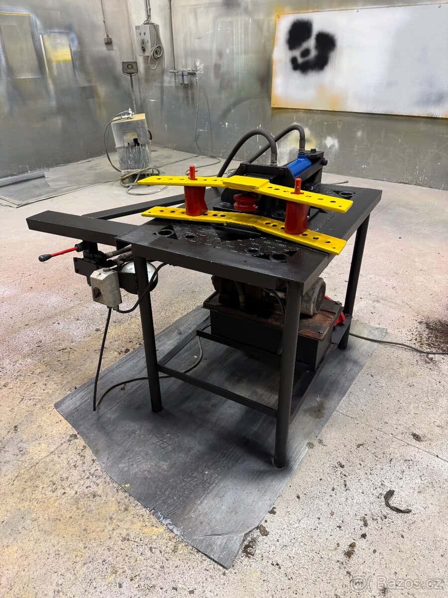 Hydraulická ohýbačka 2