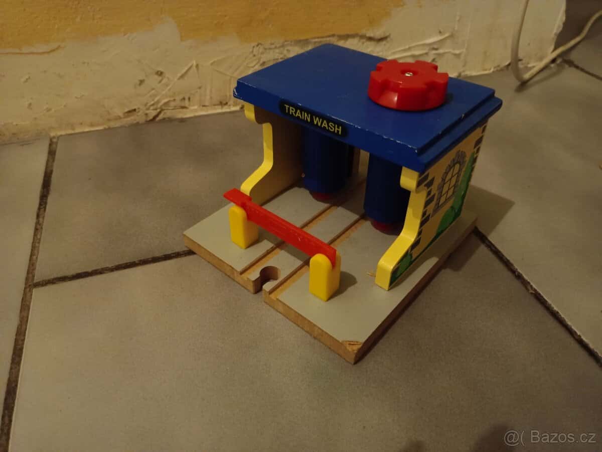 Dřevěné vláčky 10