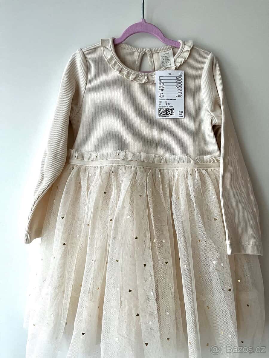 Dívčí šaty 1