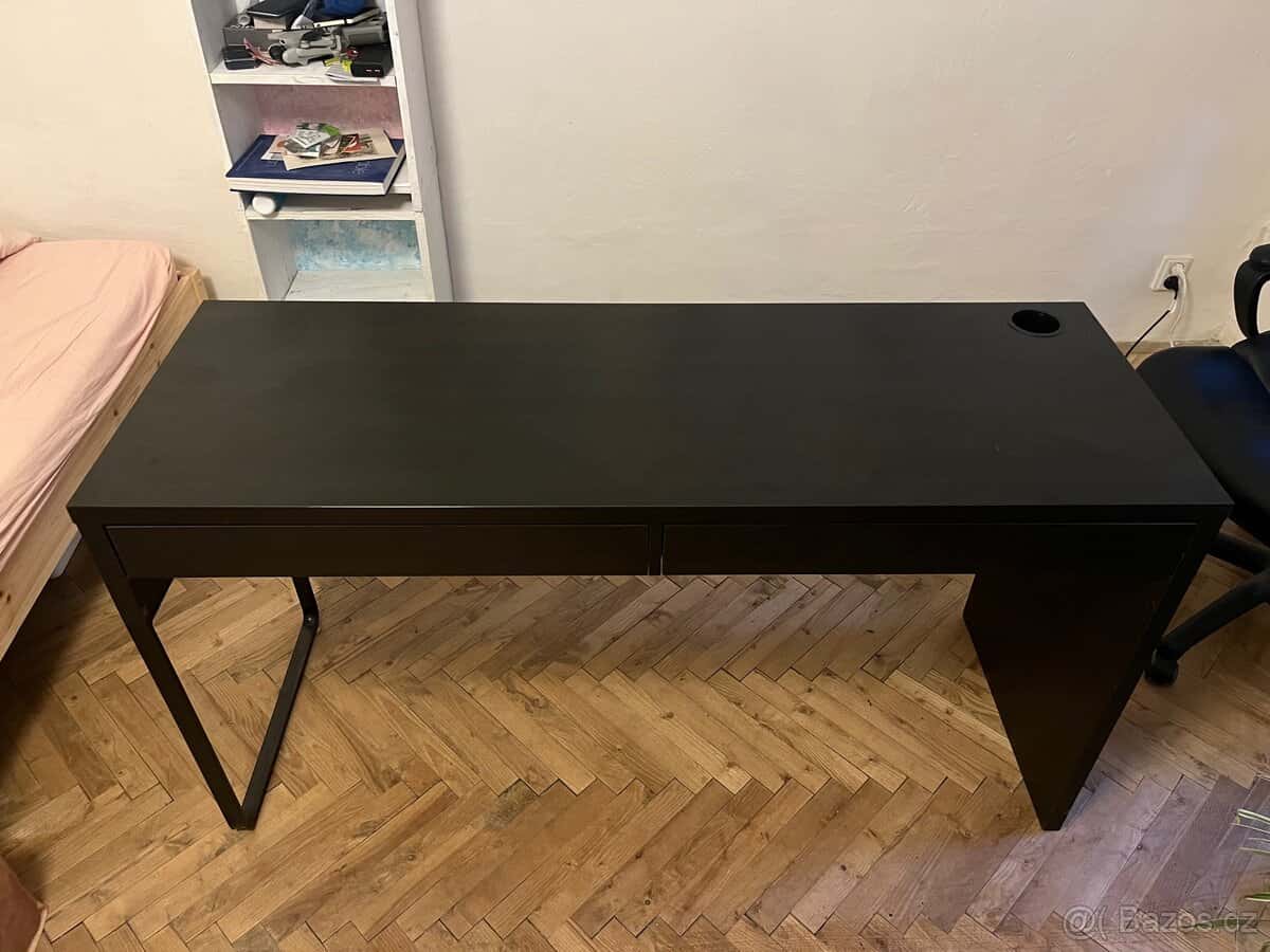 IKEA stůl 2
