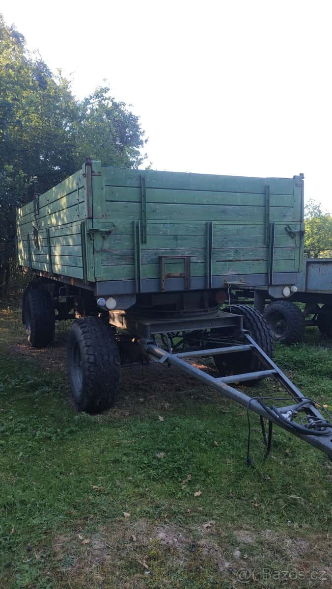 Valník za traktor 2