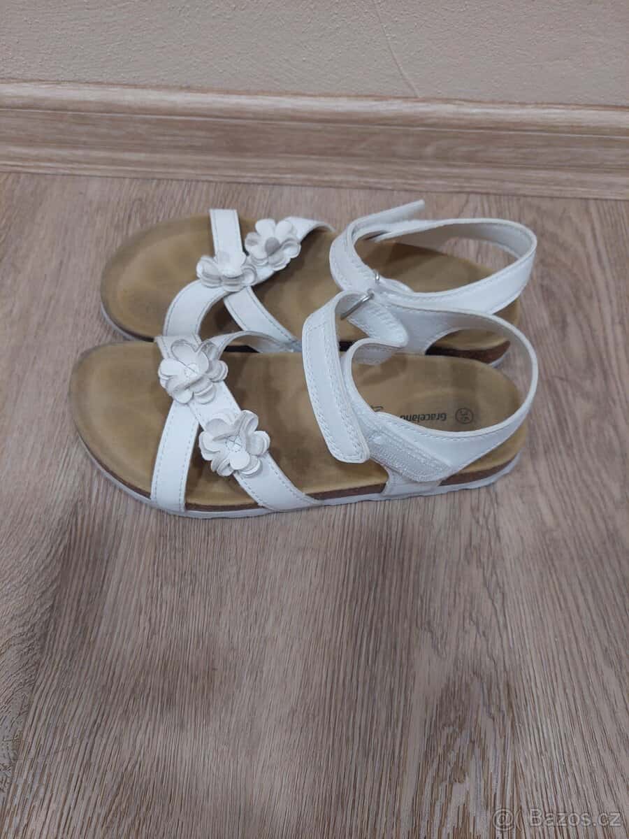 Dívčí sandály 2