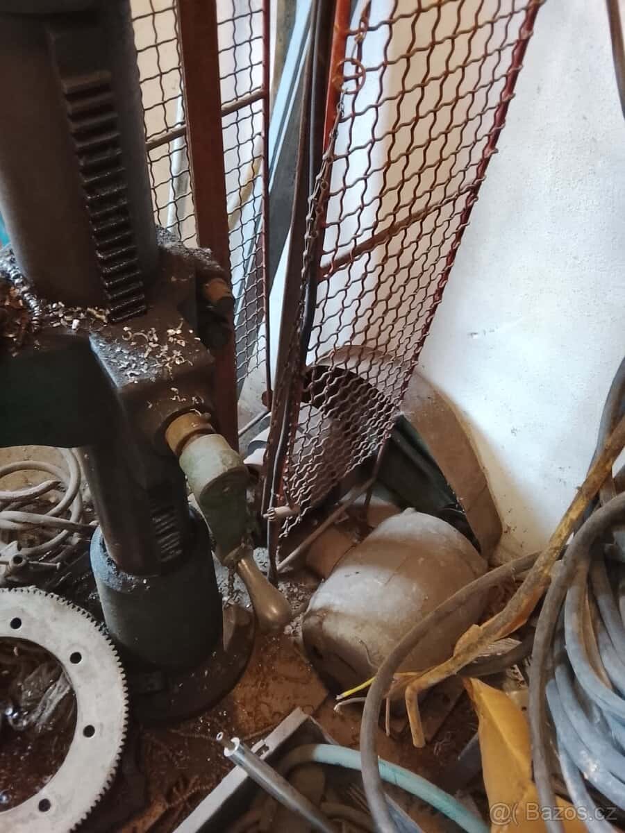 Sloupová vrtačka 2