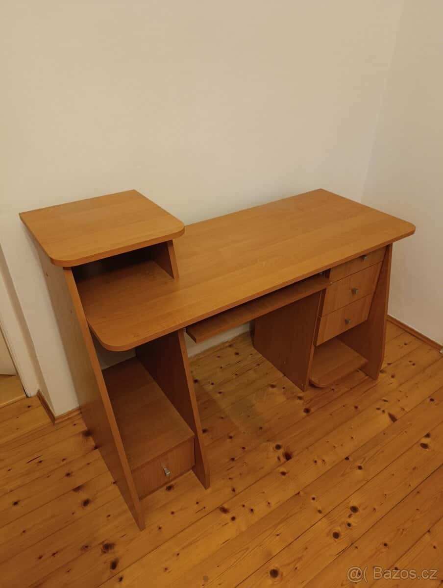 Psací stůl 2