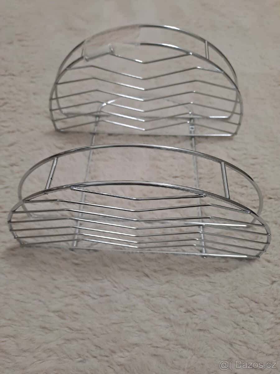 Polička na stěnu 2