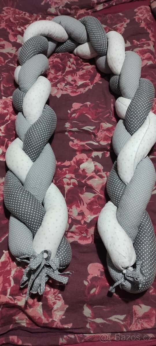 Mantinel do postýlky 2