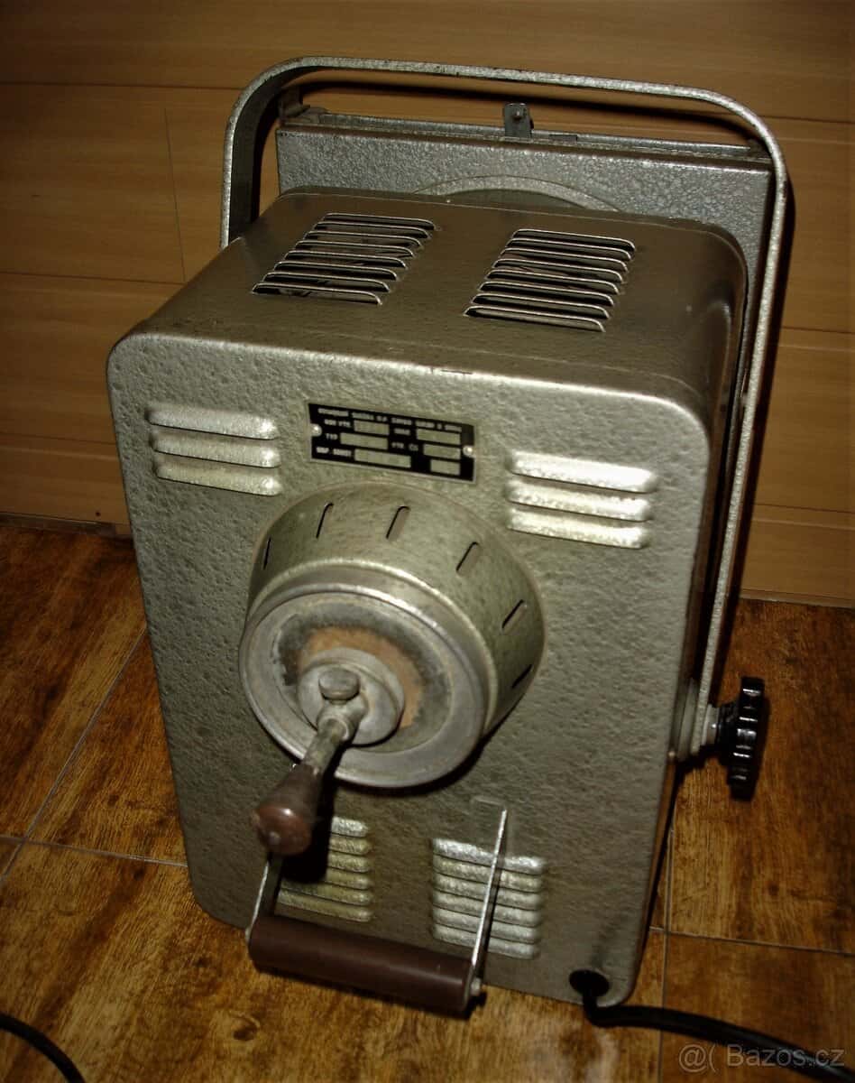 DIVADELNÍ REFLEKTOR... 4