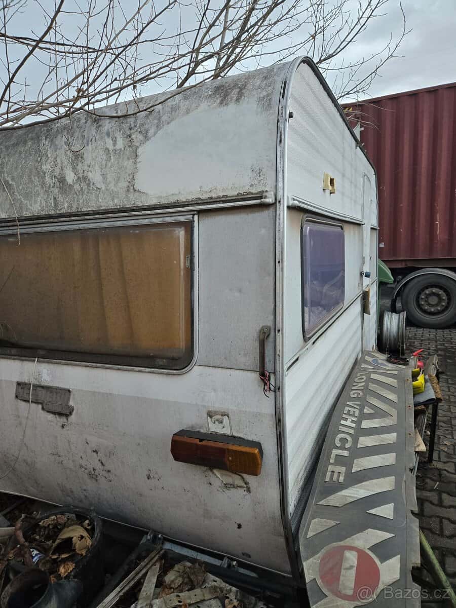 Prodam stary karavan 3