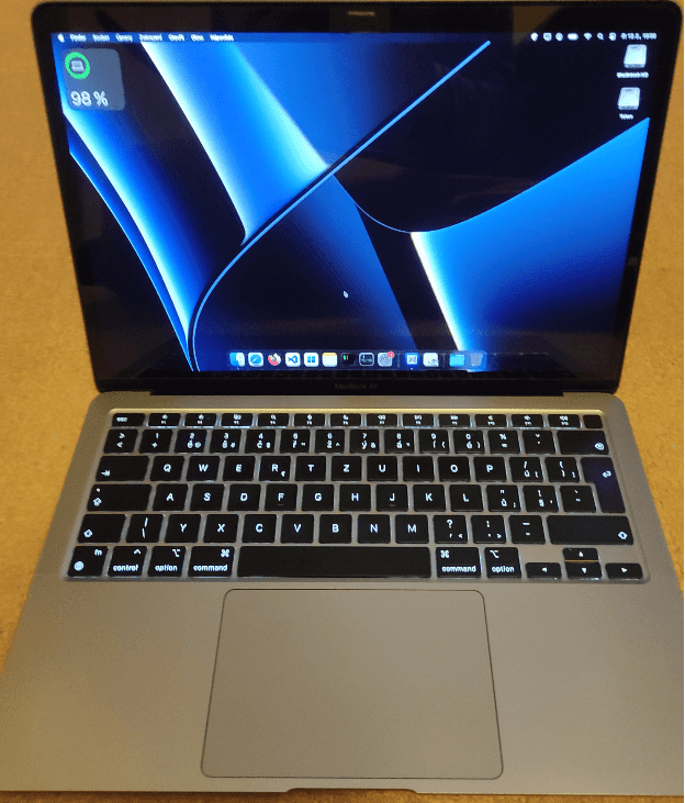 Macbook M1 3