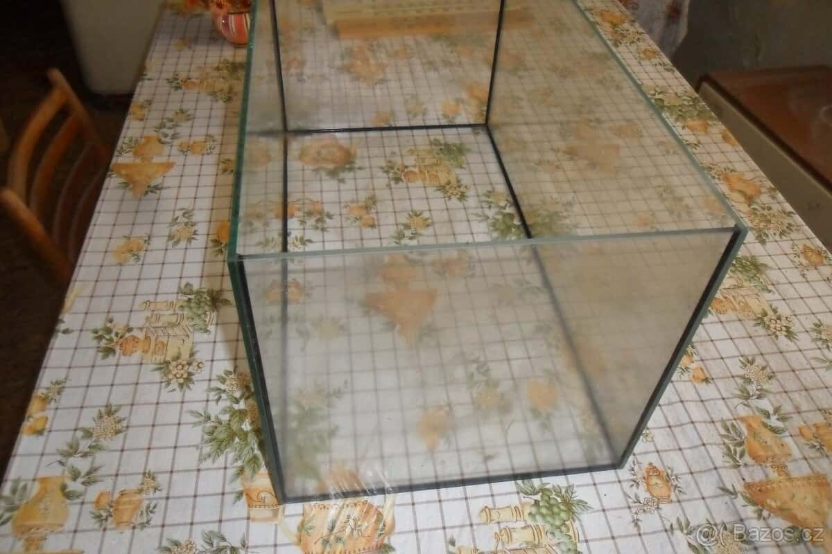 Prodám terárium pro želvu 2