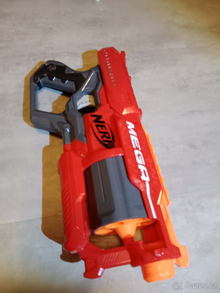 Nerf MEGA CycloneShock 4