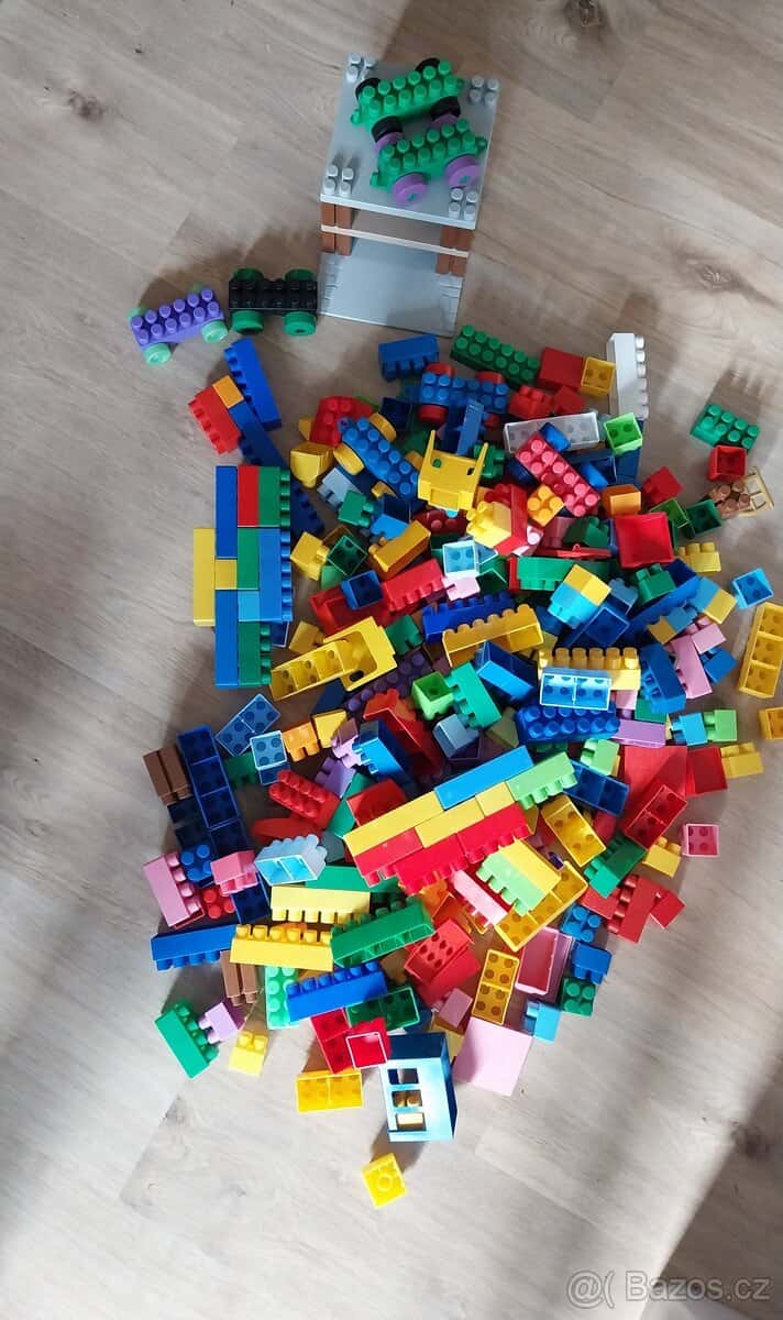 Plastová stavebnice 8