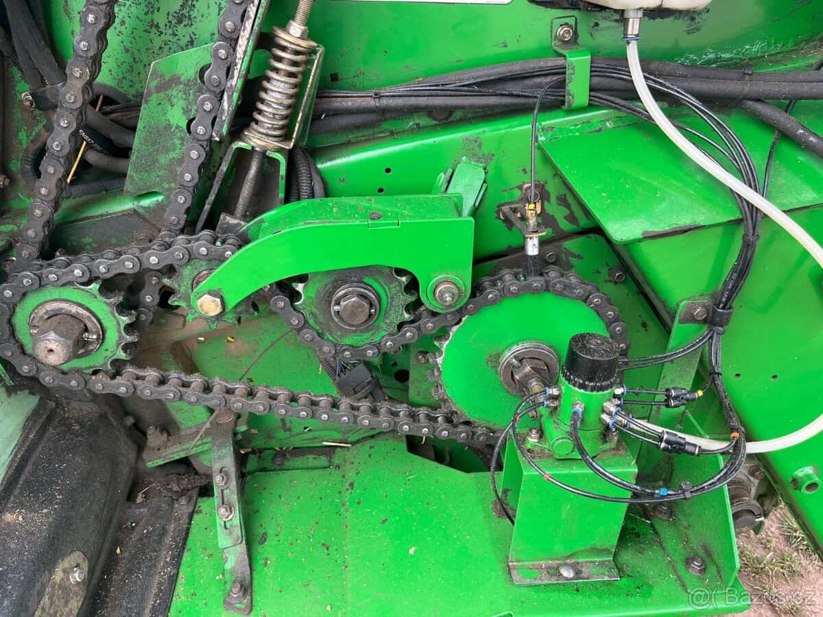 John Deere 854 11