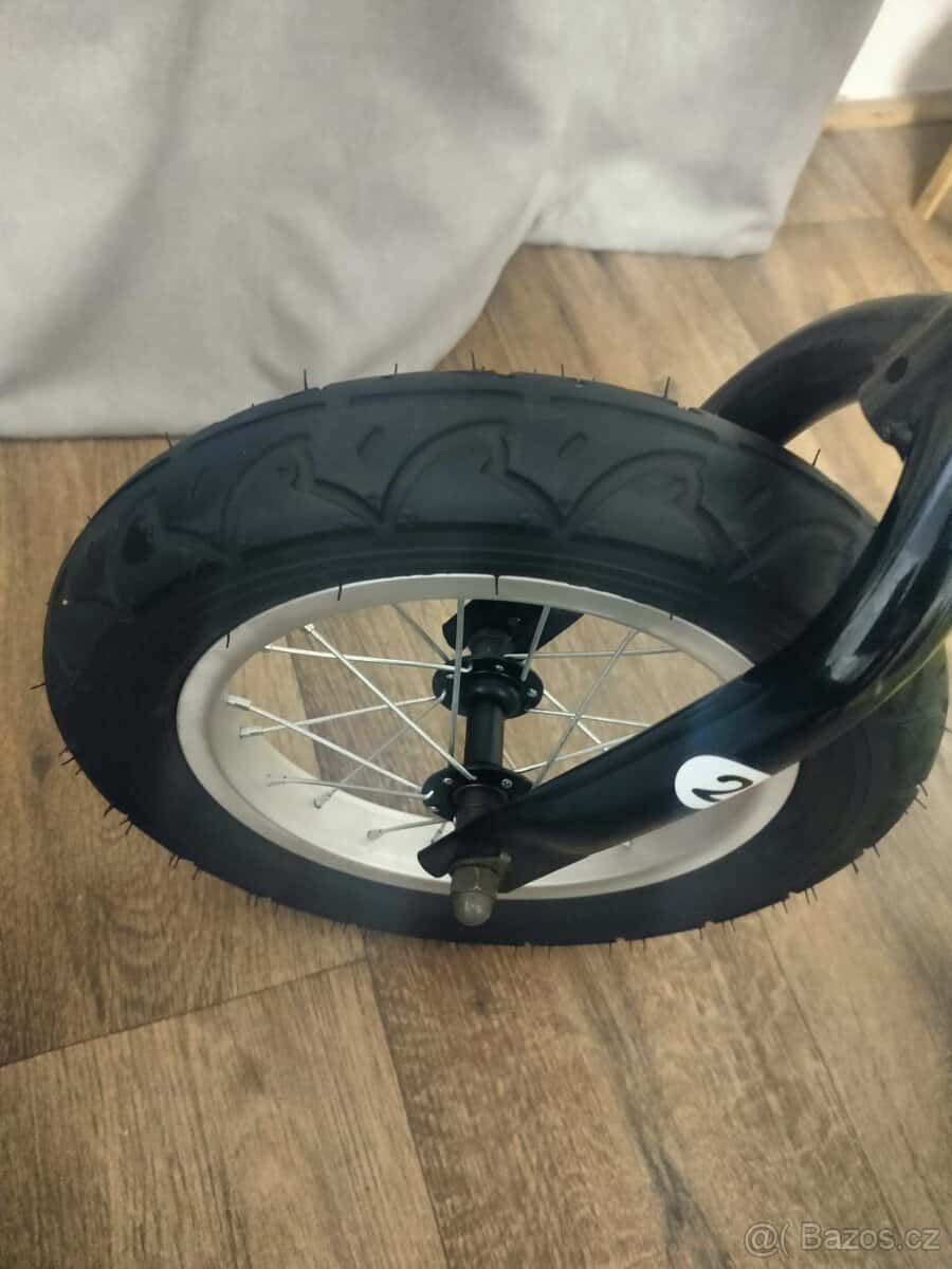 Dětská koloběžka 10