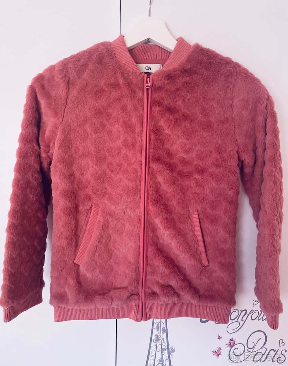 Dívčí svetr C&A 1