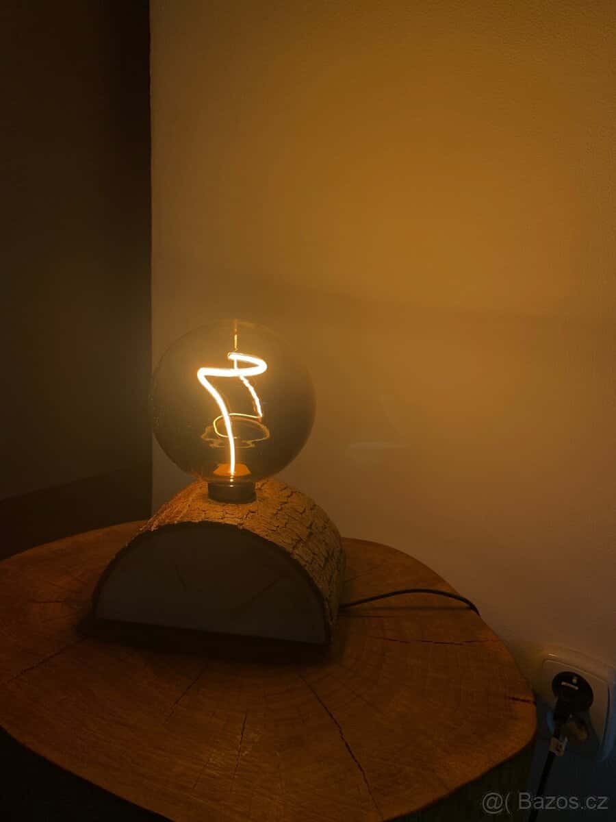 Dřevěná lampička 1