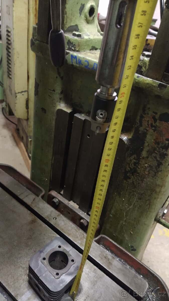 Sloupová vrtačka 9