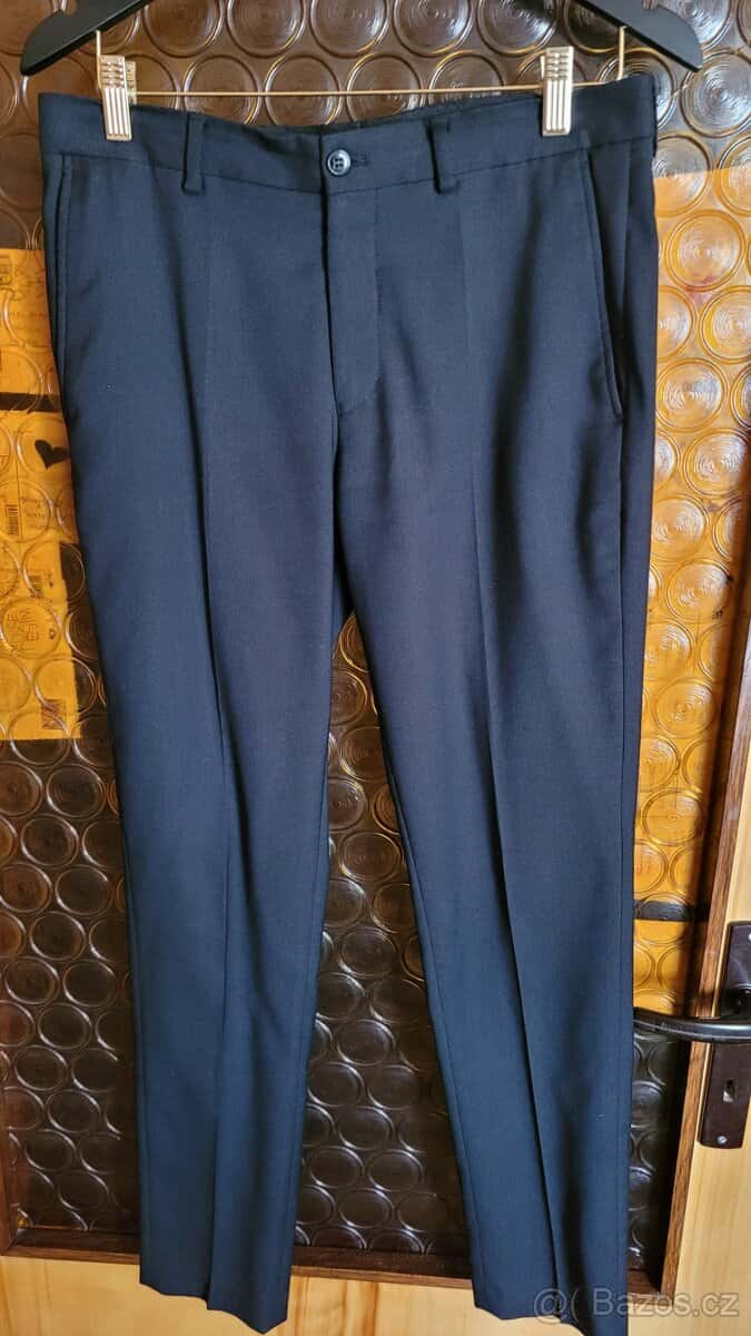 Pánský oblek černý 3