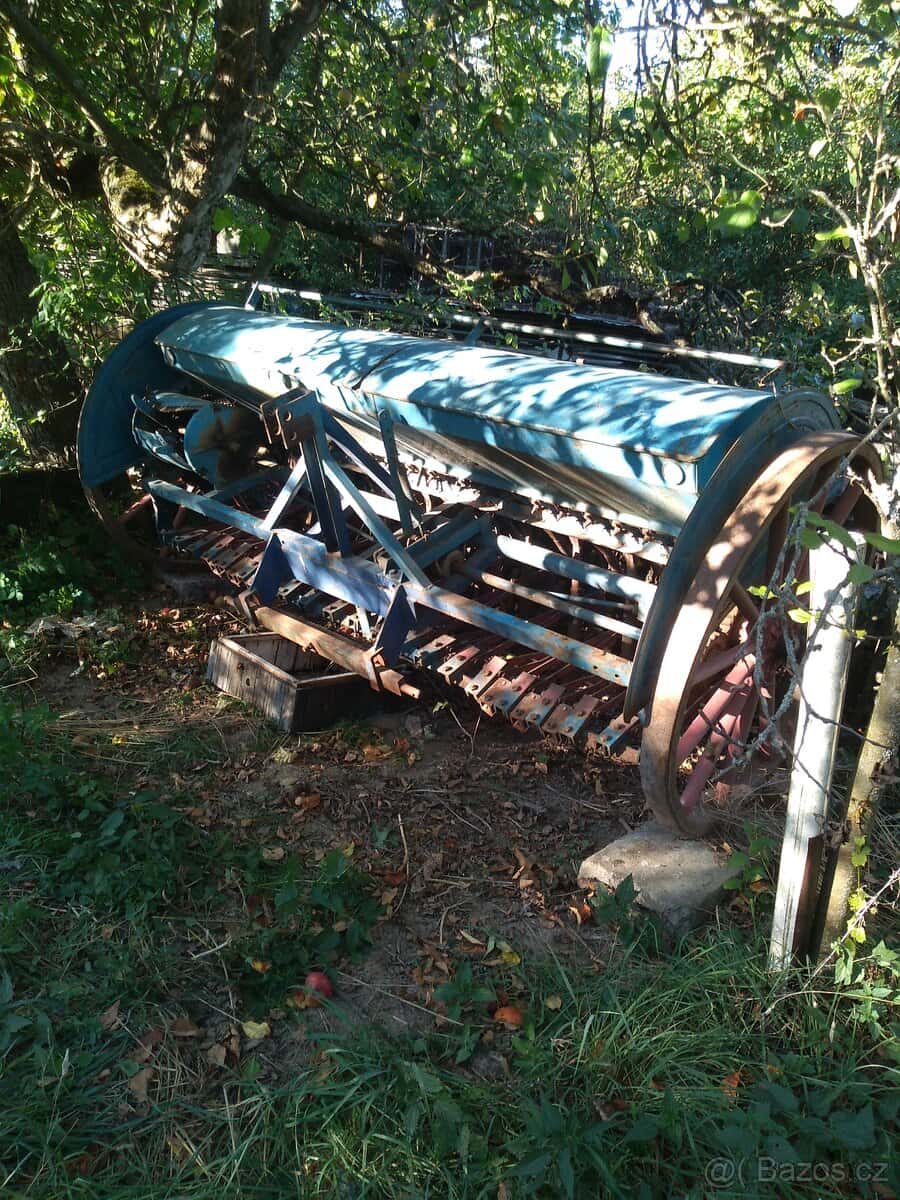 Secí stroj isaria 1