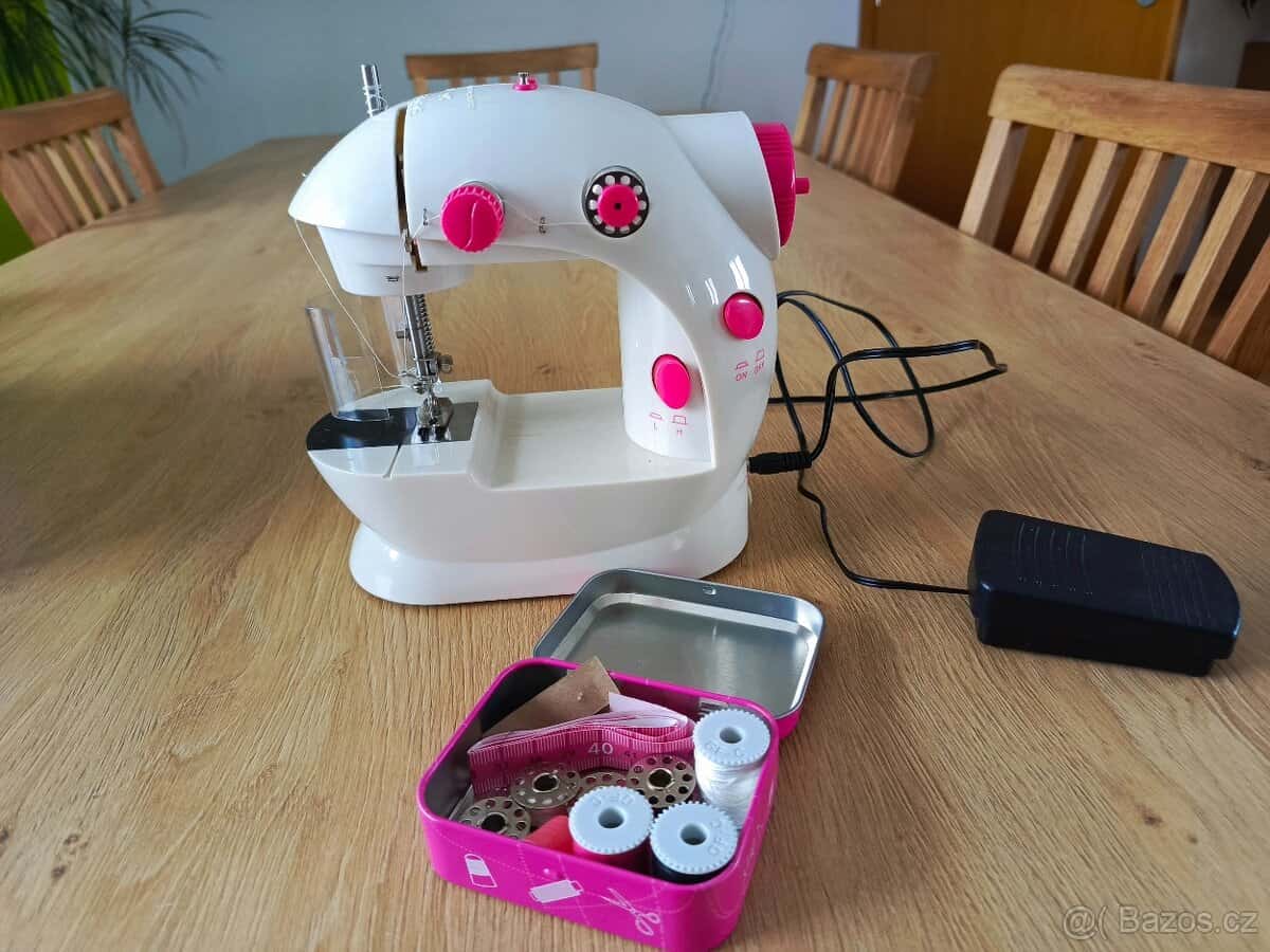 Dětský šicí stroj 1