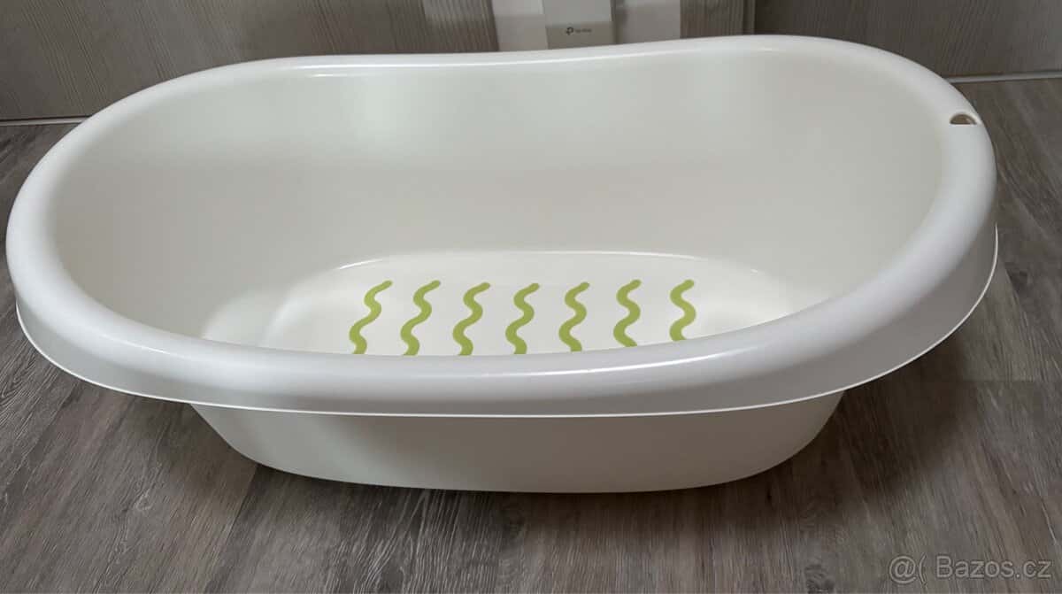 Vanička (IKEA) + stojan 2