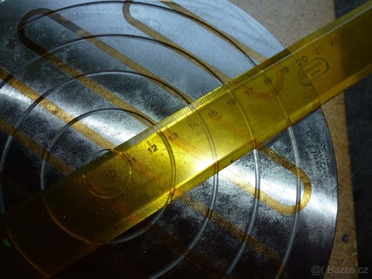 permanentní magnet 2