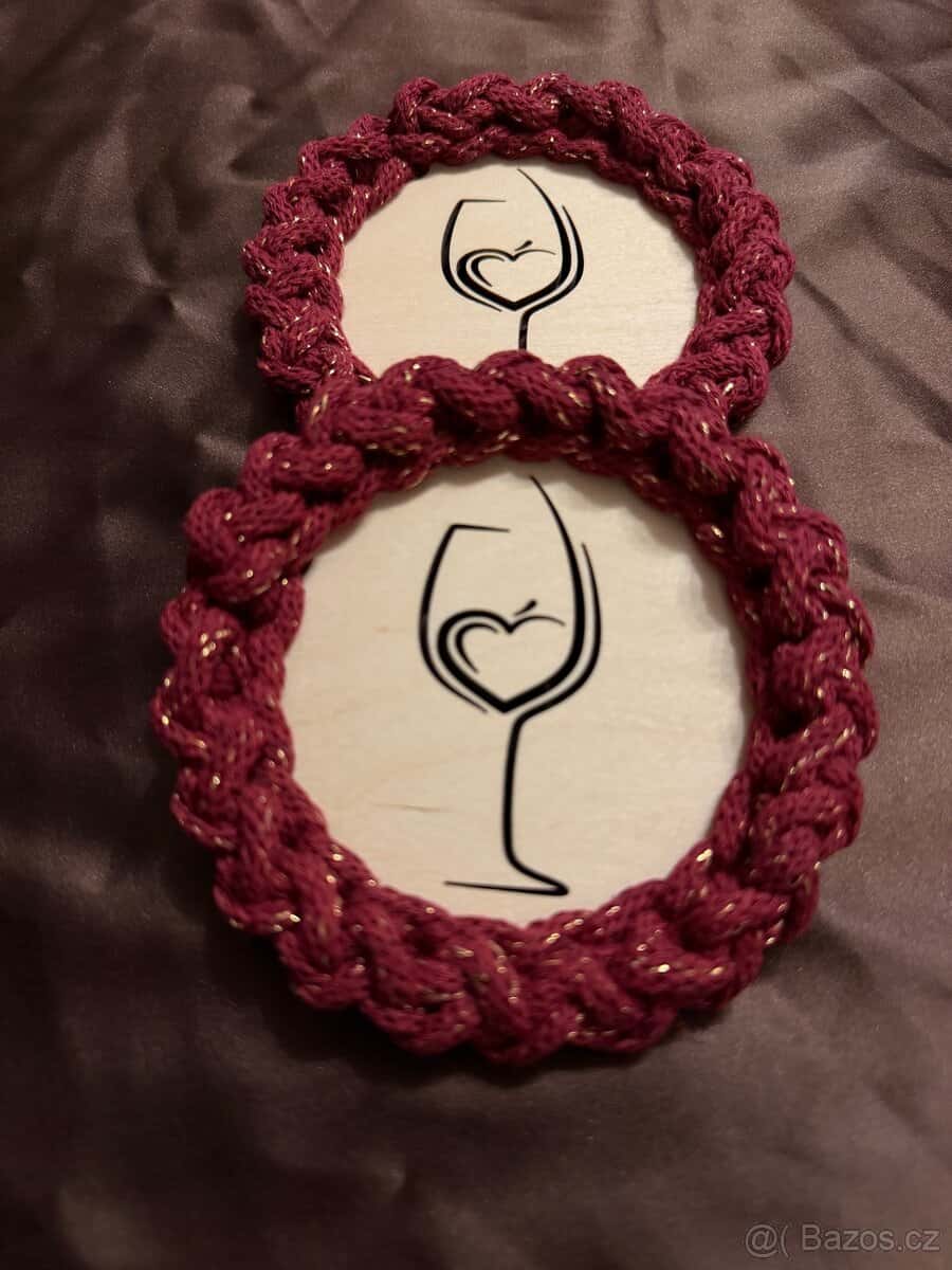 Set háčkovaných podtácků 4