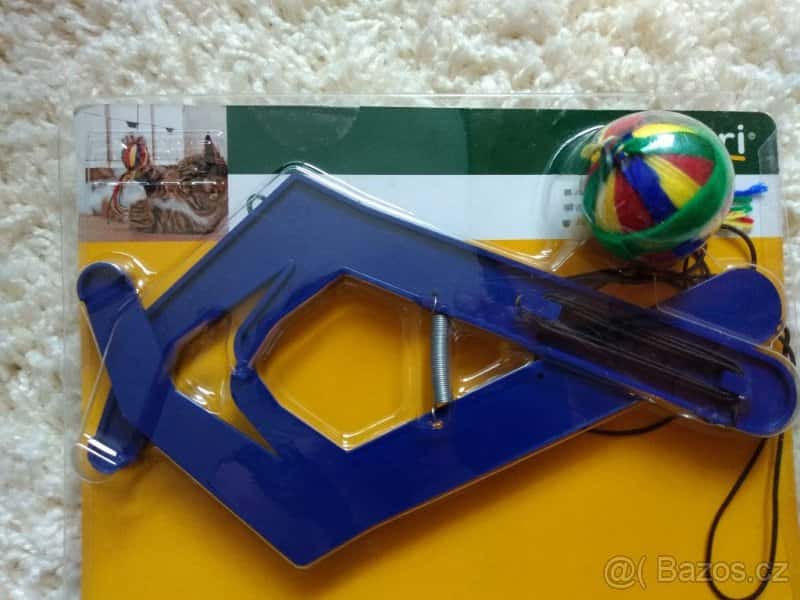 Hračka pro kočku 3