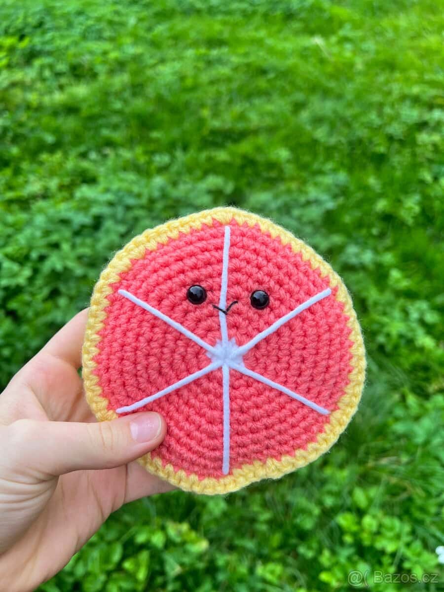 Háčkovaná hračka - grep 1