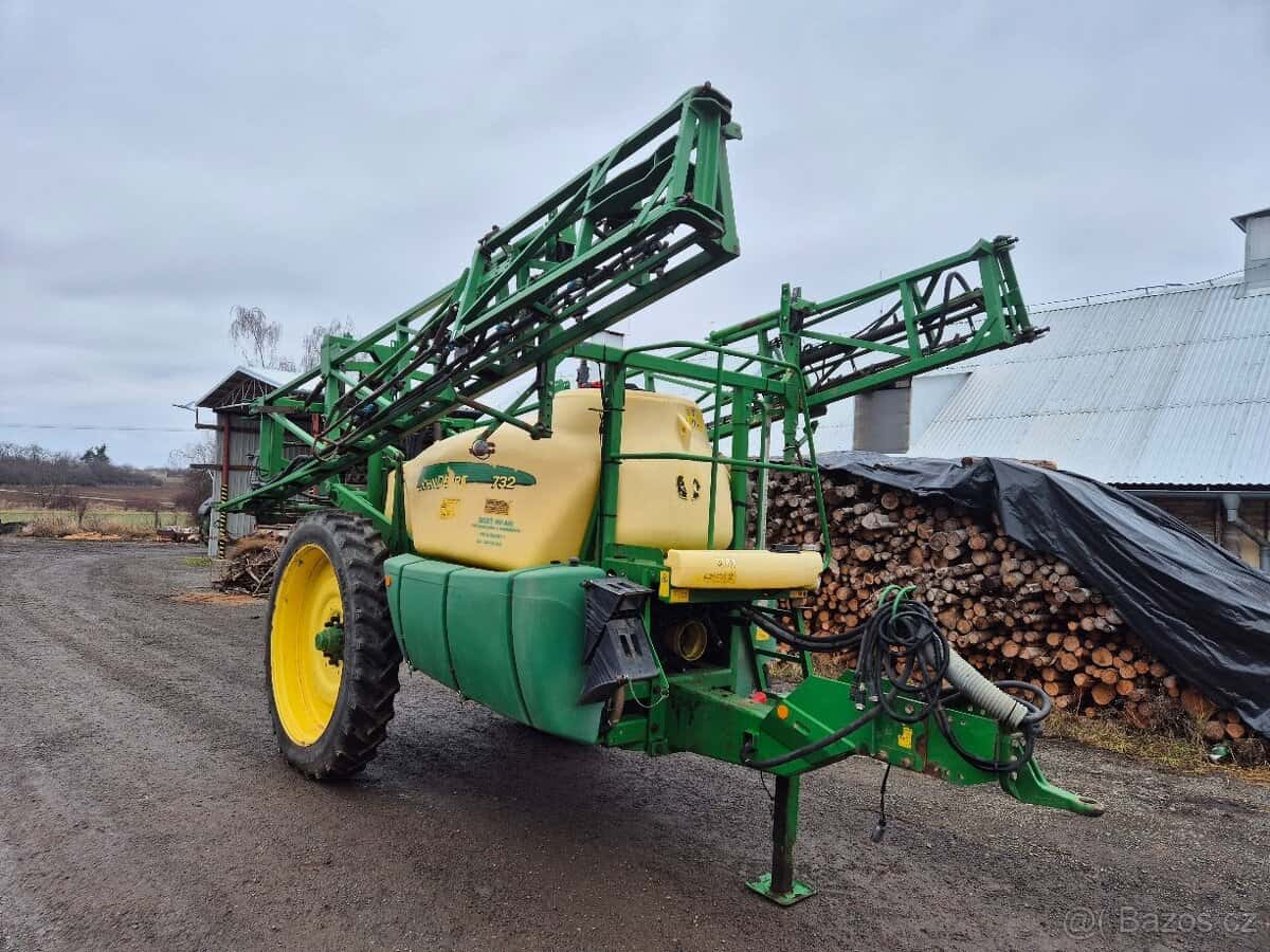 John Deere 732 1