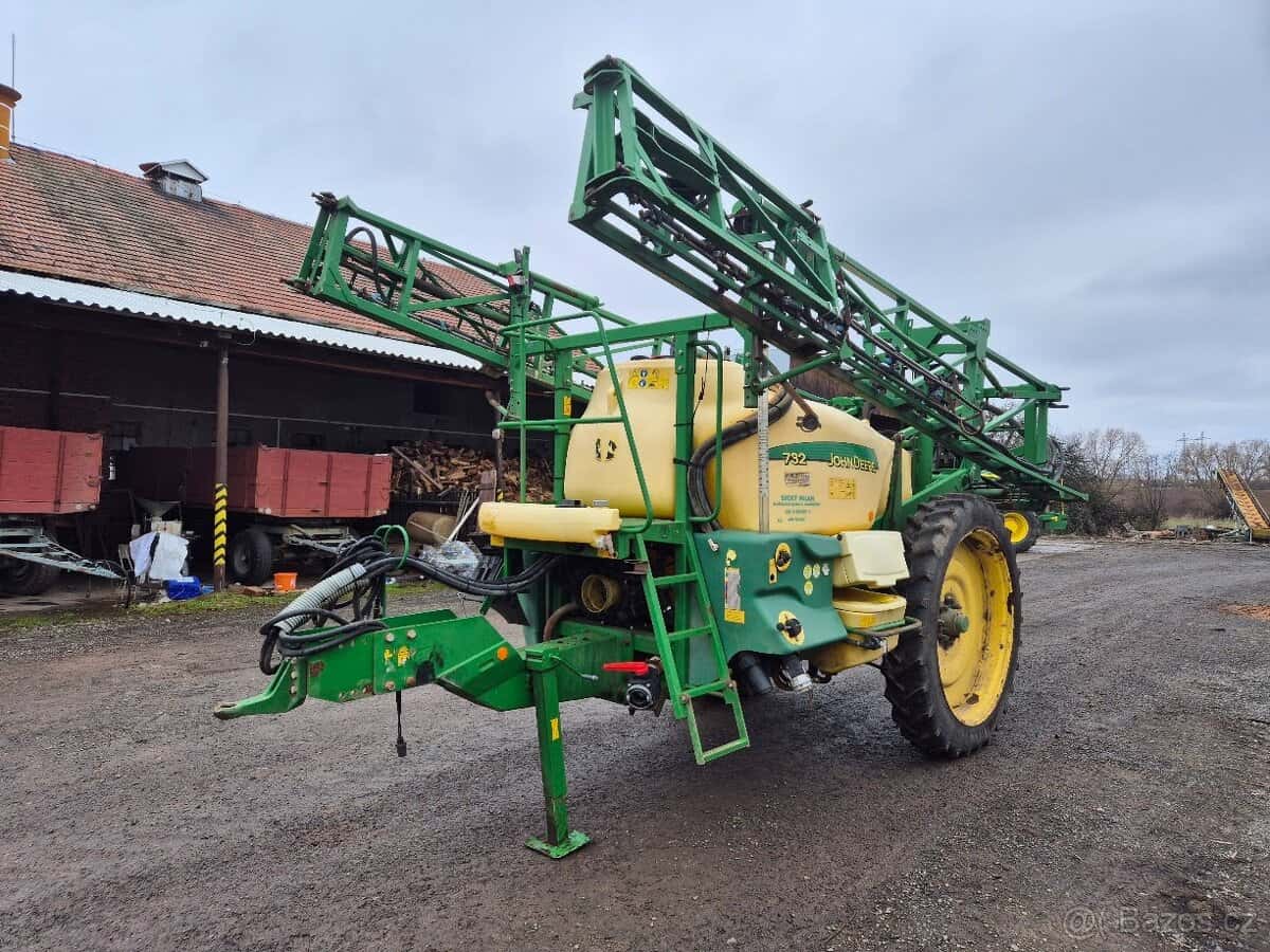John Deere 732 2