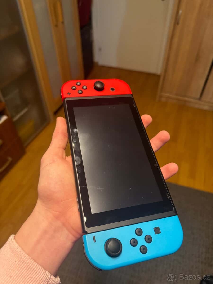 Prodám Nintendo switch 1