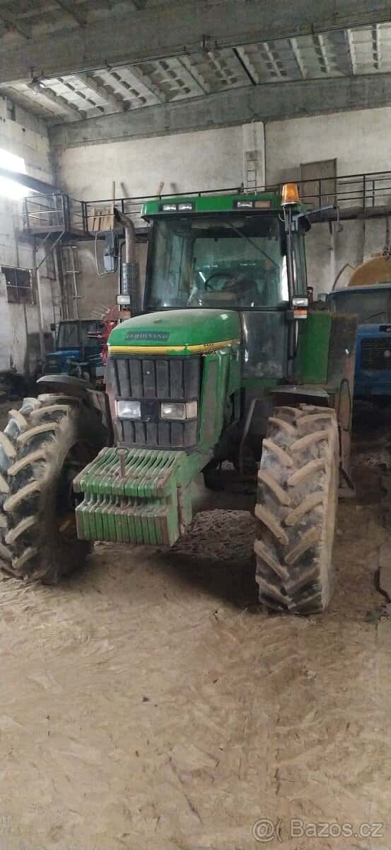 John Deere 7700 2