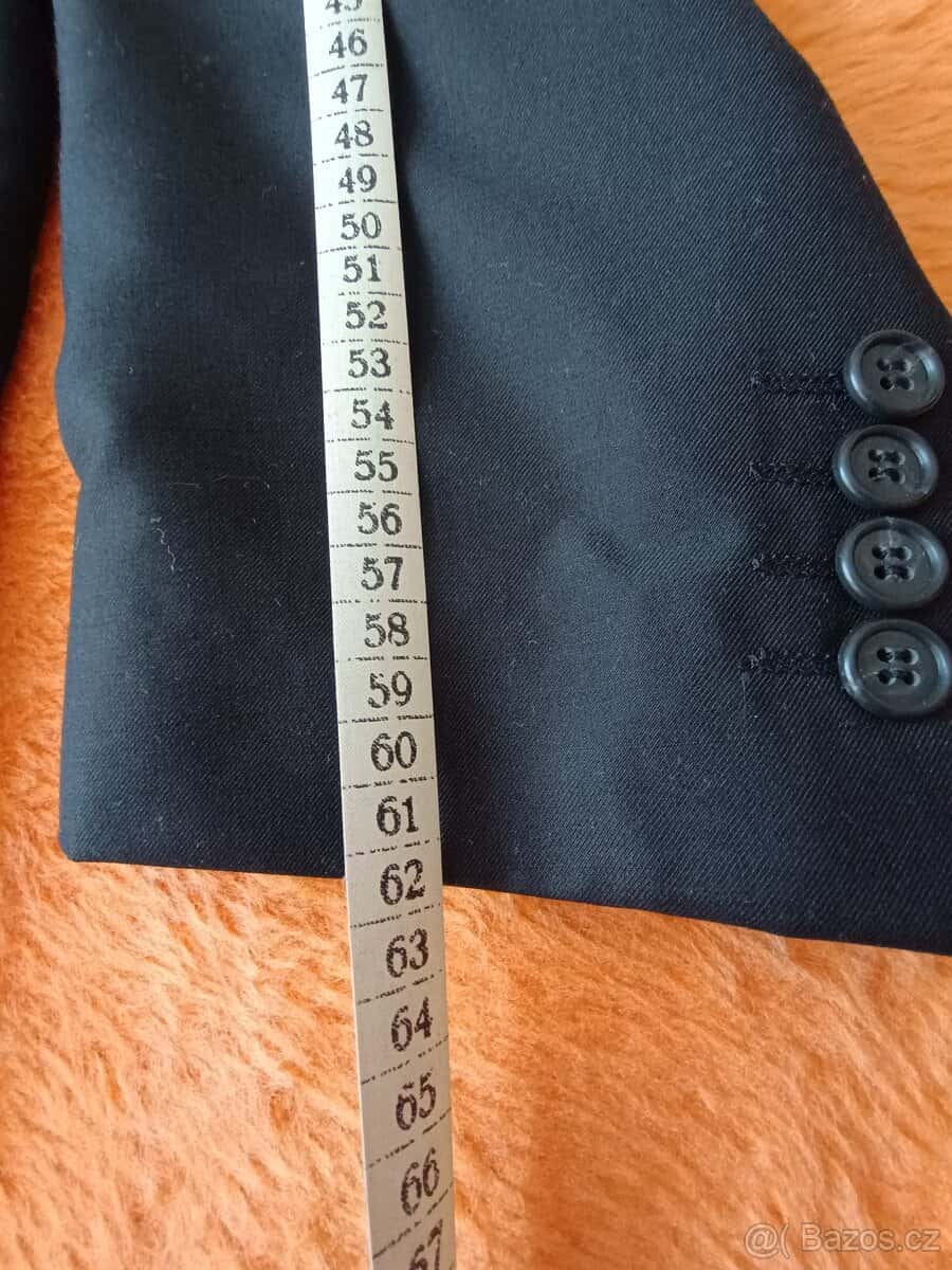 Pánský,černý oblek. 3