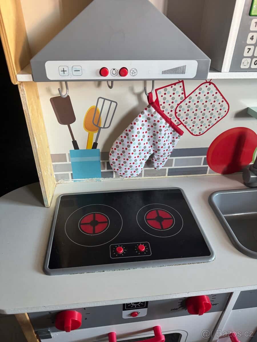 Dětská kuchyňka 3
