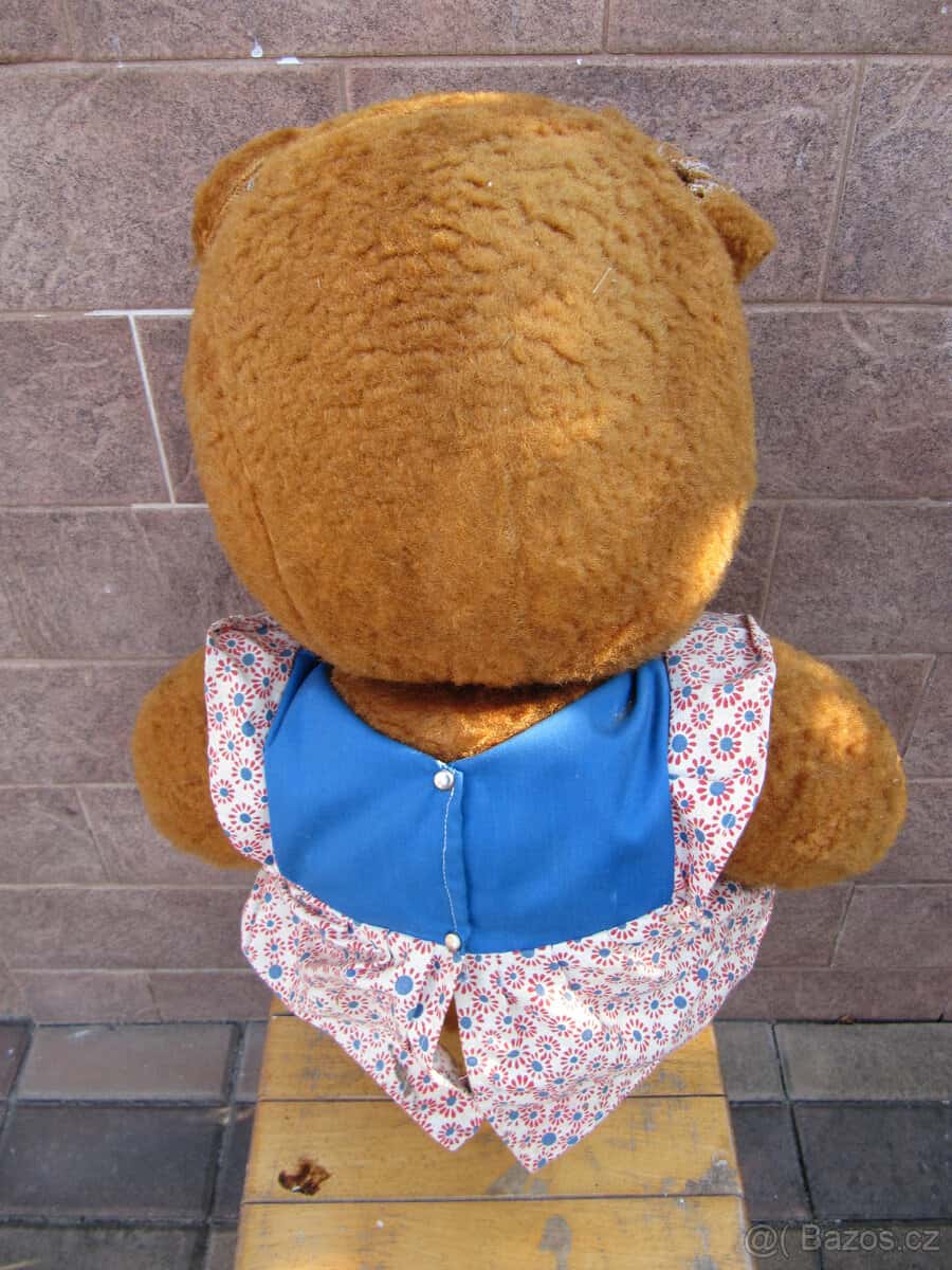 medvěd v šatech 2