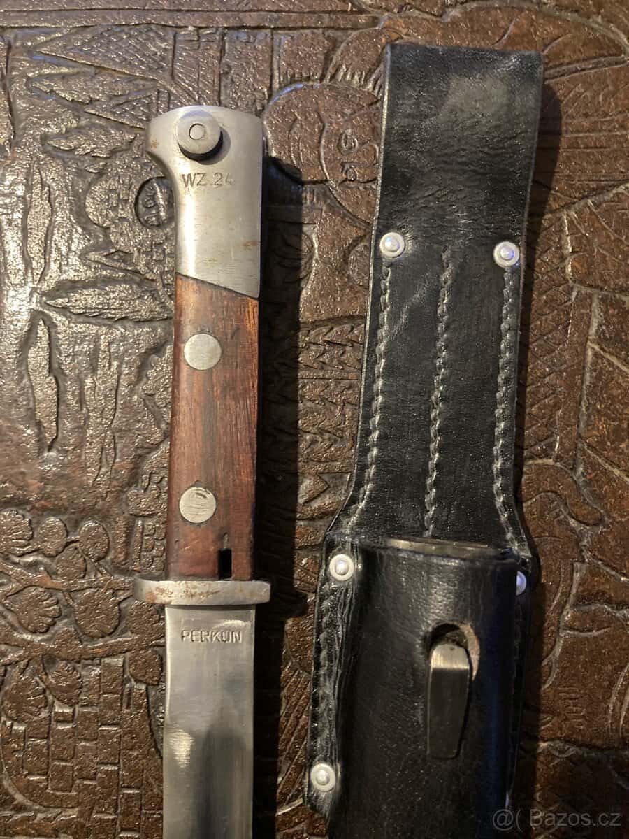 Bajonet PERKUN 4