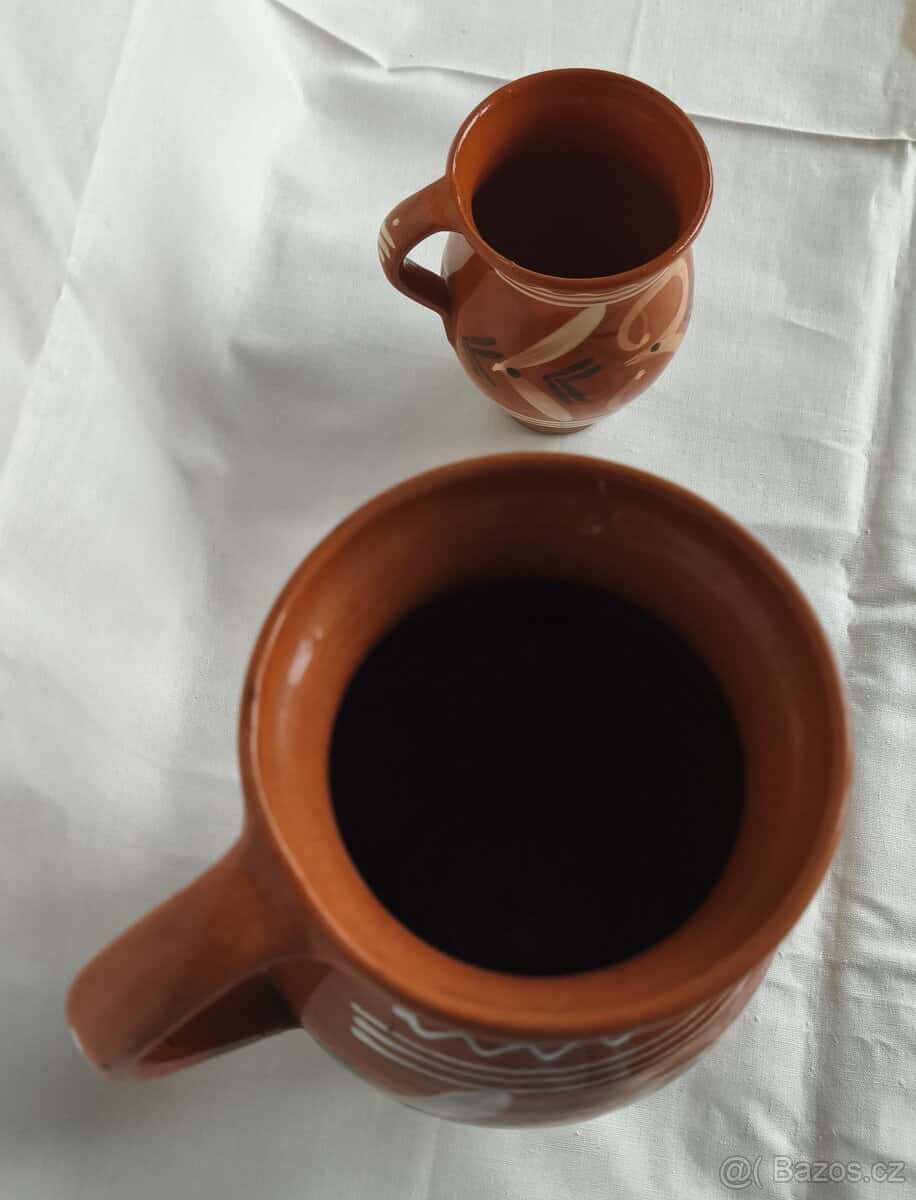 keramické džbány 2 4