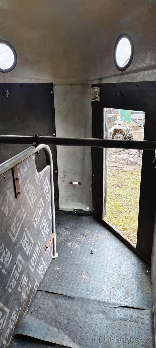 Přepravník koní 2