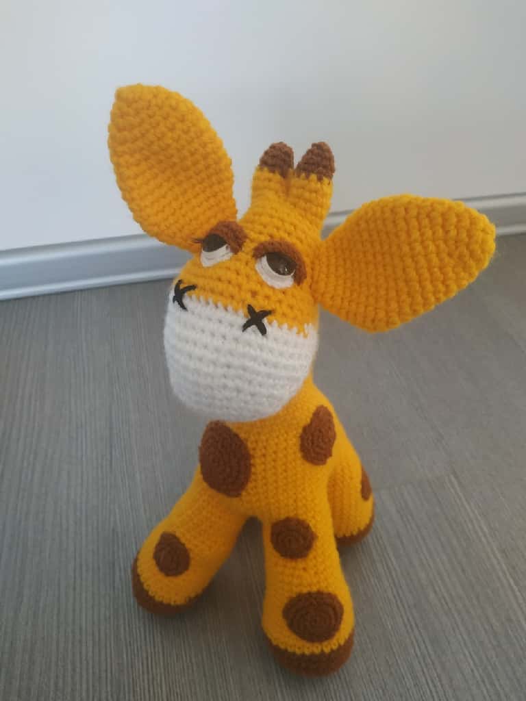 Háčkovaná žirafa 4