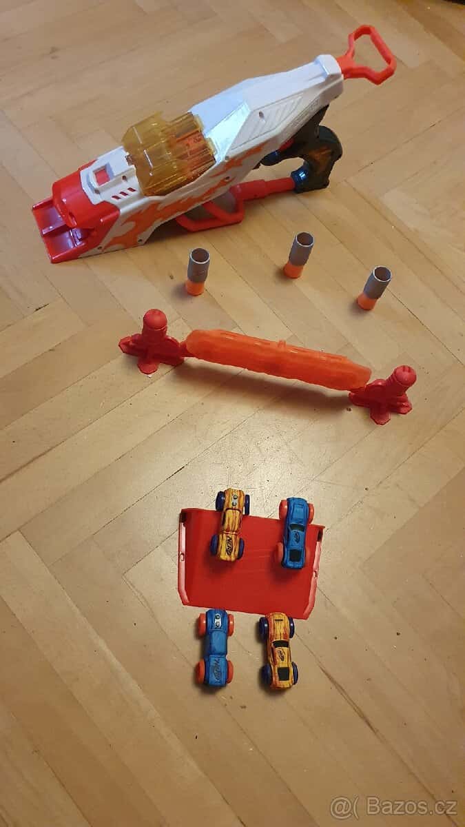 Nerf Nitro Doubleclutch 1
