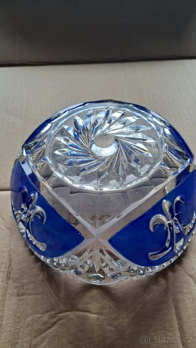 Skleněná mísa 3
