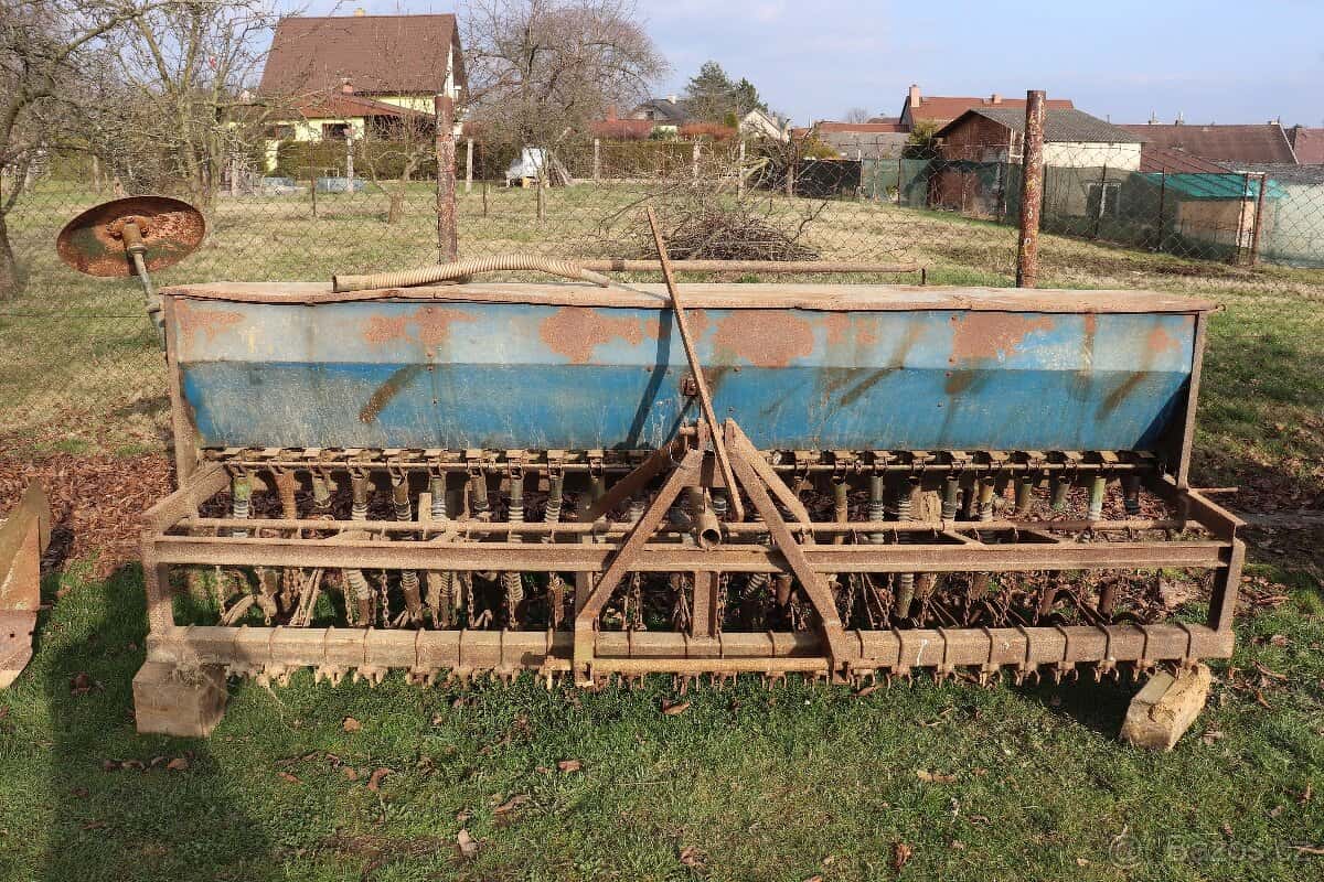 Prodám secí stroj 1