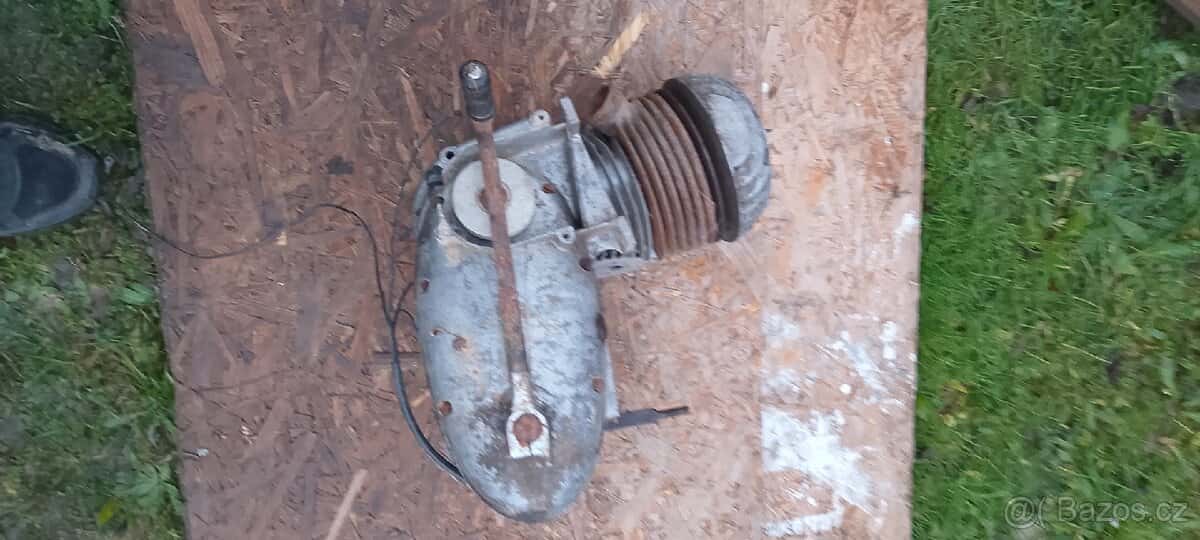 Motor ČZ 4
