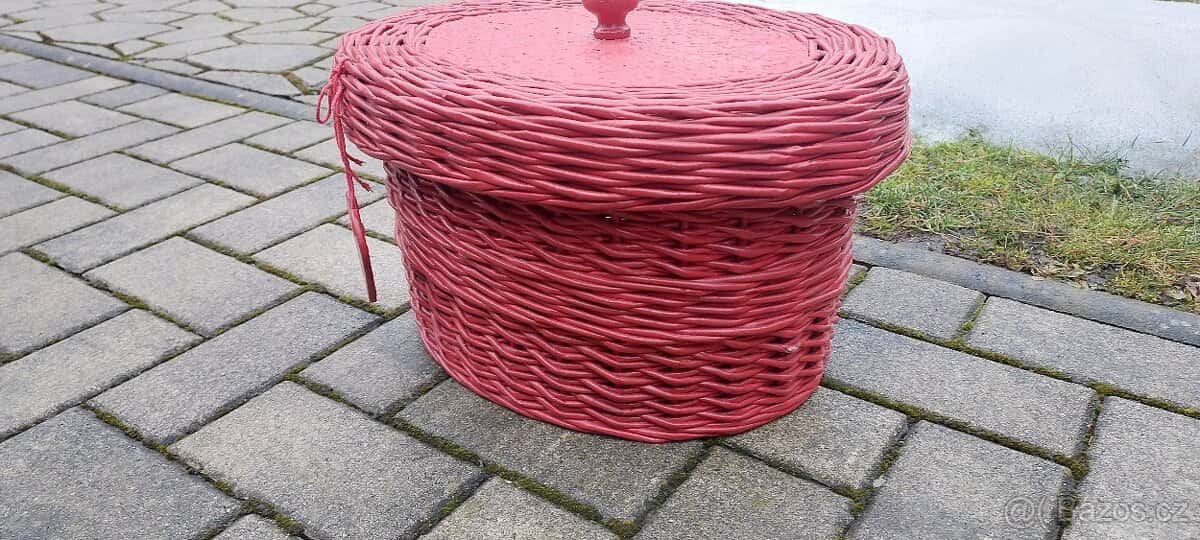 Proutěný košík 3