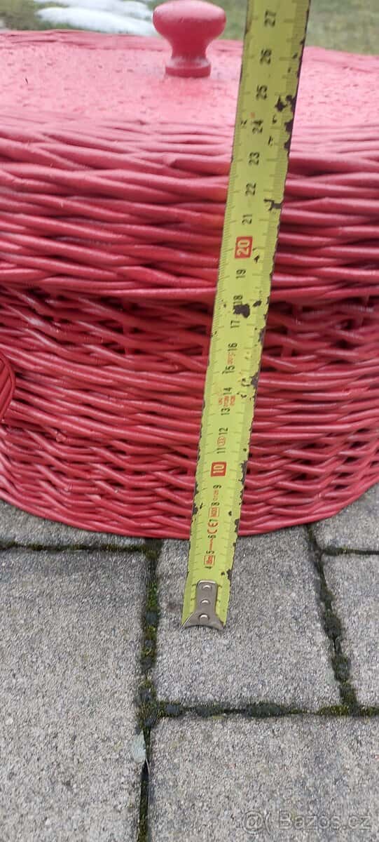 Proutěný košík 8