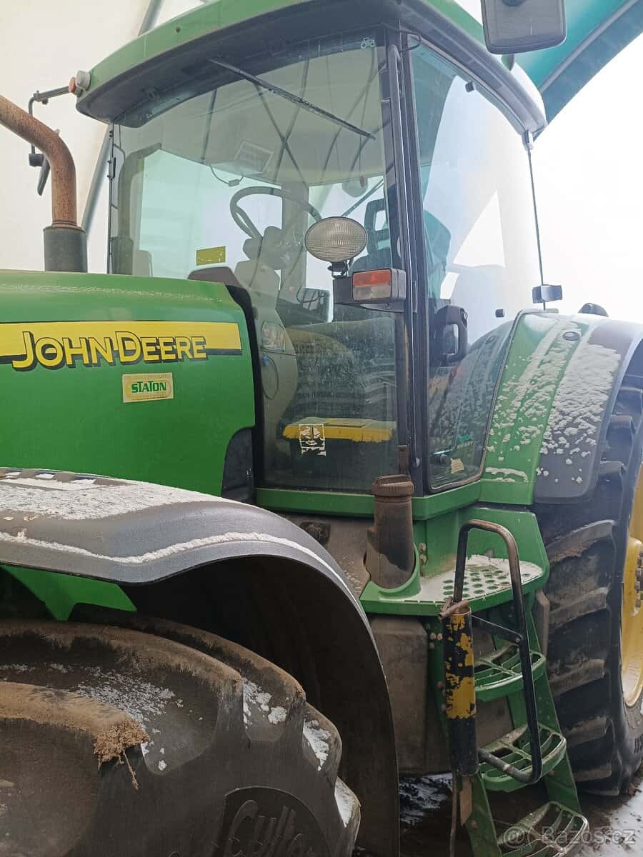 John Deere 8220 3