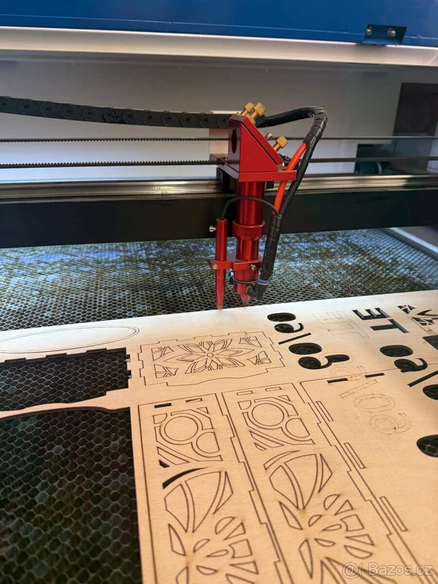 Gravírovací laser 6